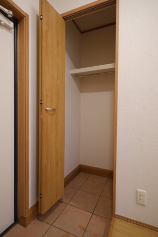 LUNAの玄関写真