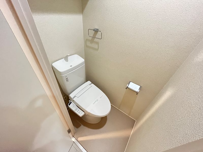 トイレ　同物件別部屋イメージ