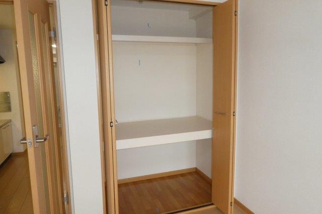 収納　クローゼット