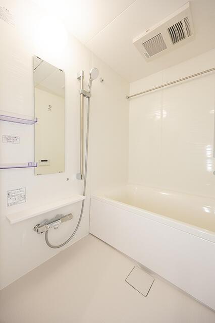 バス・シャワールーム　※写真は同タイプ住戸です。