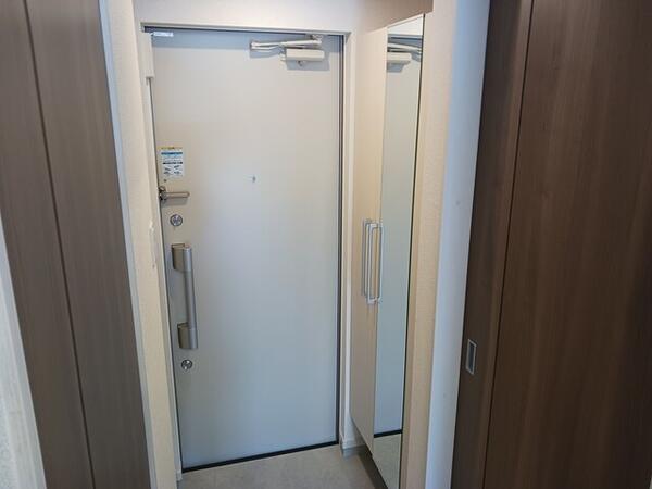 ＪＲ身延線 南甲府駅 徒歩11分 3階建 築1年の玄関写真