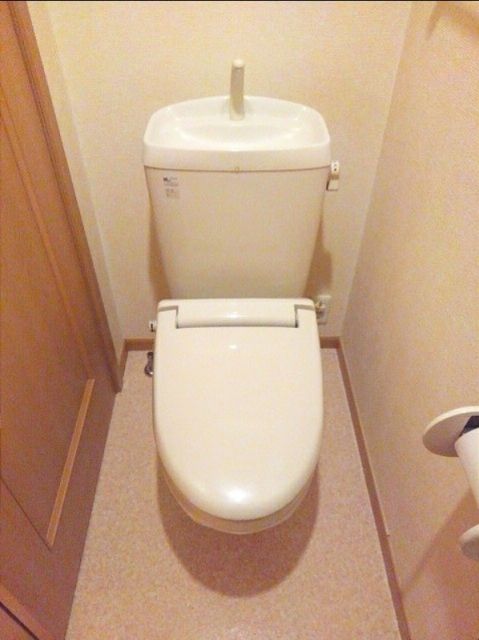 ピレーヌ・ヴィラのトイレ写真