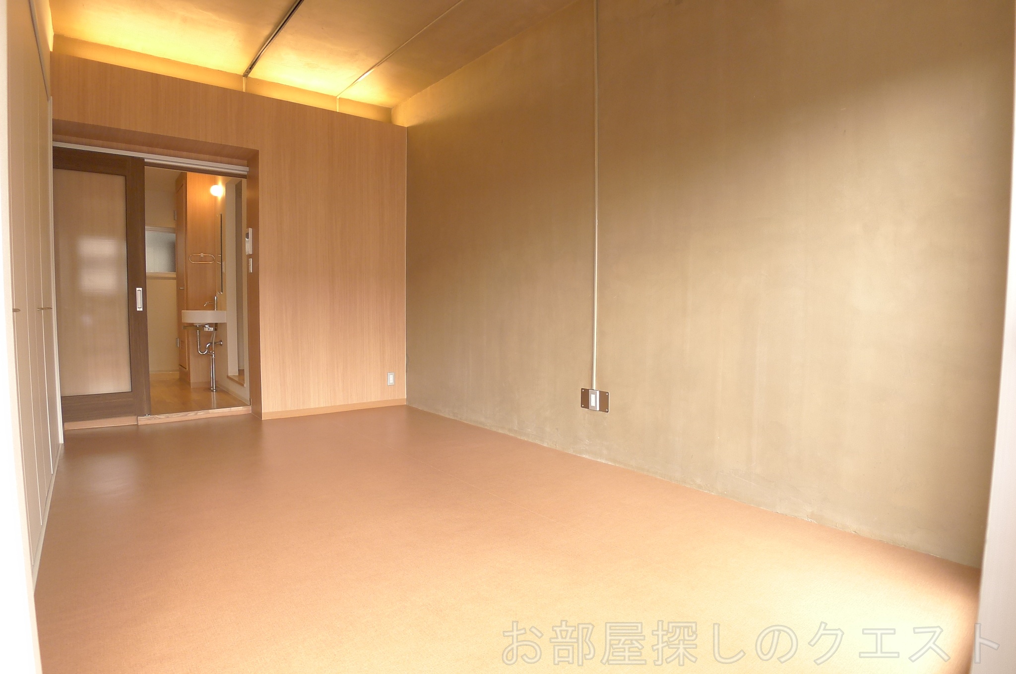 メゾン日向の居間写真