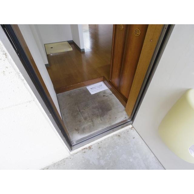 ハイツキャッチャーフライの玄関写真