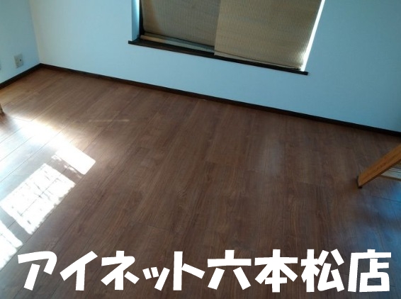 地下鉄七隈線 野芥駅 徒歩7分 2階建 築37年の居間写真