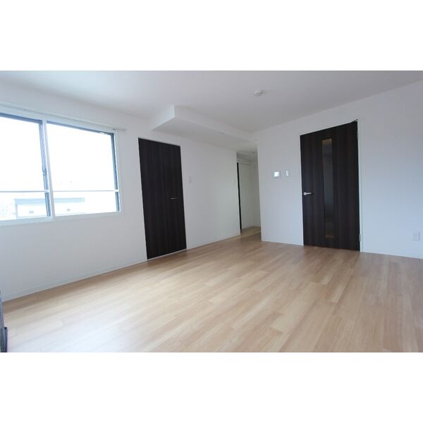 眺望　大きな窓があり明るいお部屋です♪
