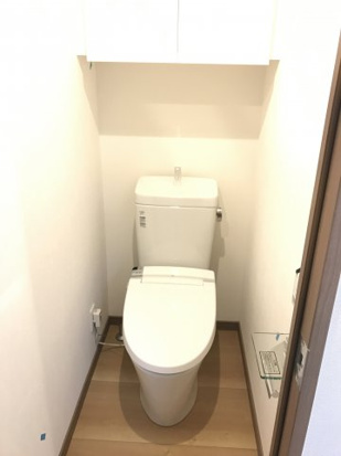 東京メトロ南北線 麻布十番駅 徒歩8分 6階建 築10年のトイレ写真