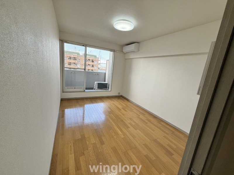 エステート・モア・天神ワーフの居間写真