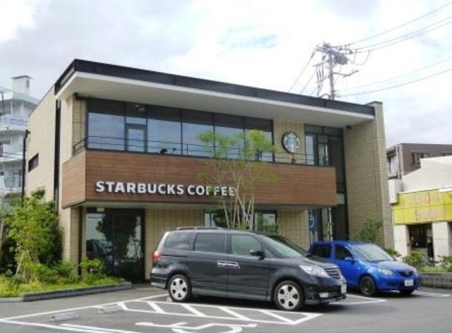 飲食店　スターバックスコーヒー芦花公園店（飲食店）まで630m