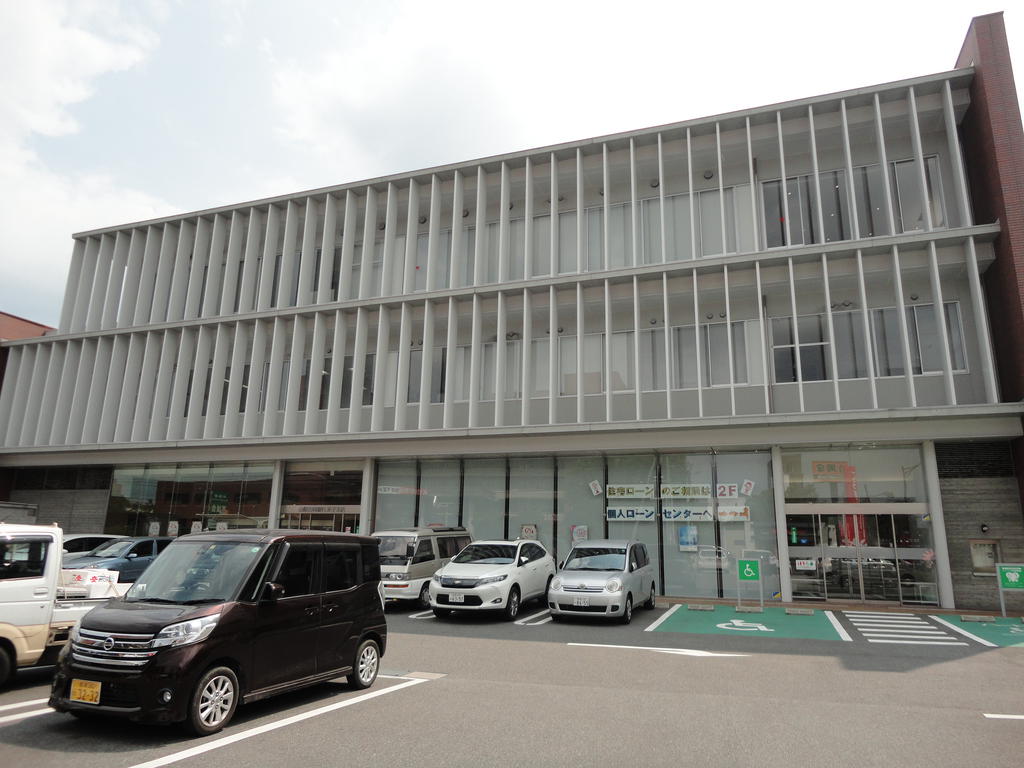 銀行　山陰合同銀行米子支店（銀行）まで189m