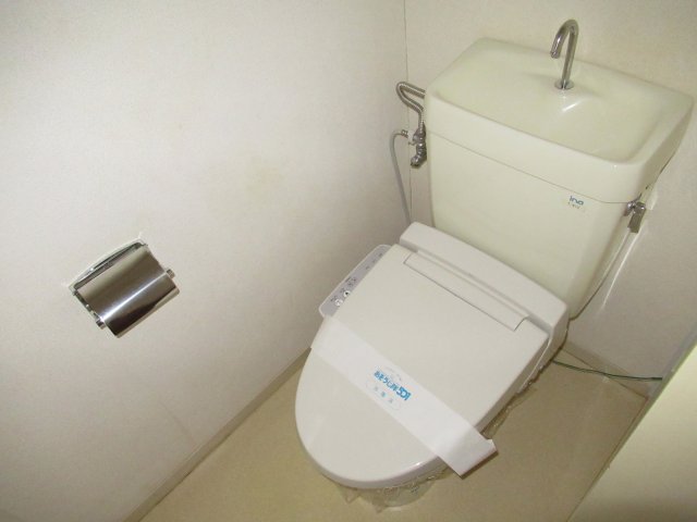 【パレーシャル朝日のトイレ】
