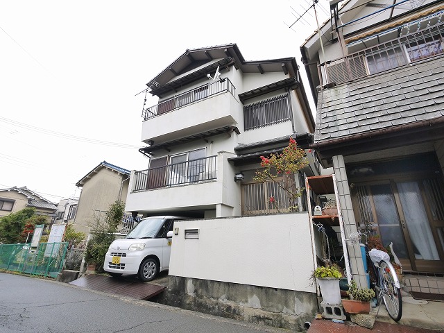 南紀寺町２丁目戸建ての建物外観