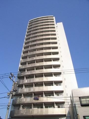 【江東区大島のマンションの建物外観】