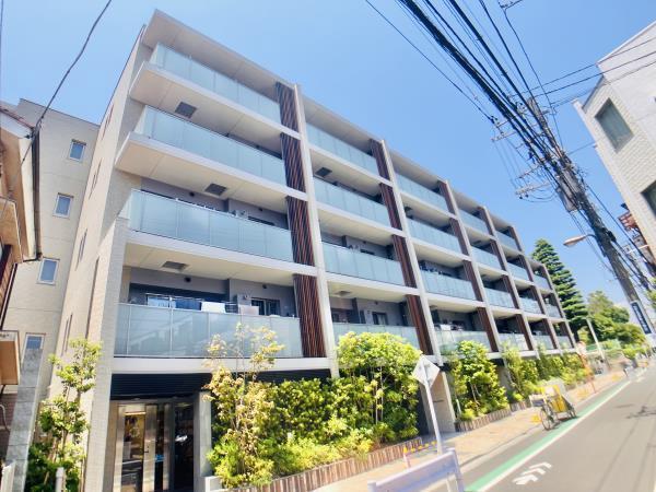 江東区大島のマンションの建物外観