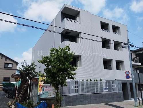 プレール・ドゥーク赤塚の建物外観