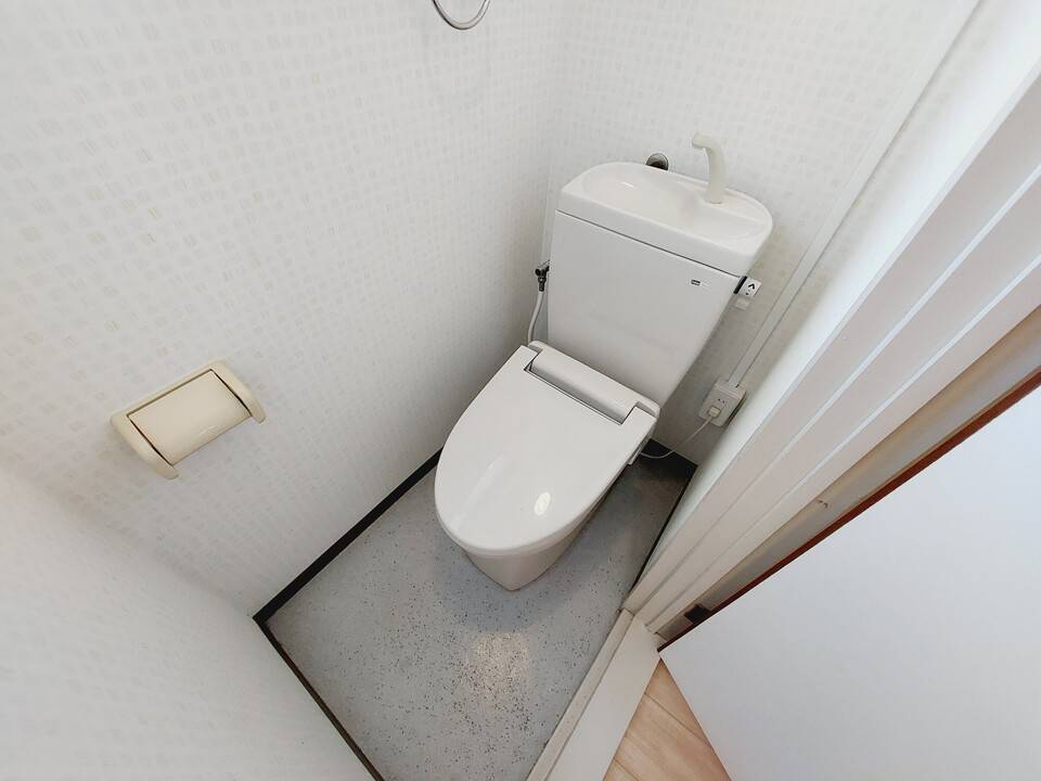 トイレ　トイレ