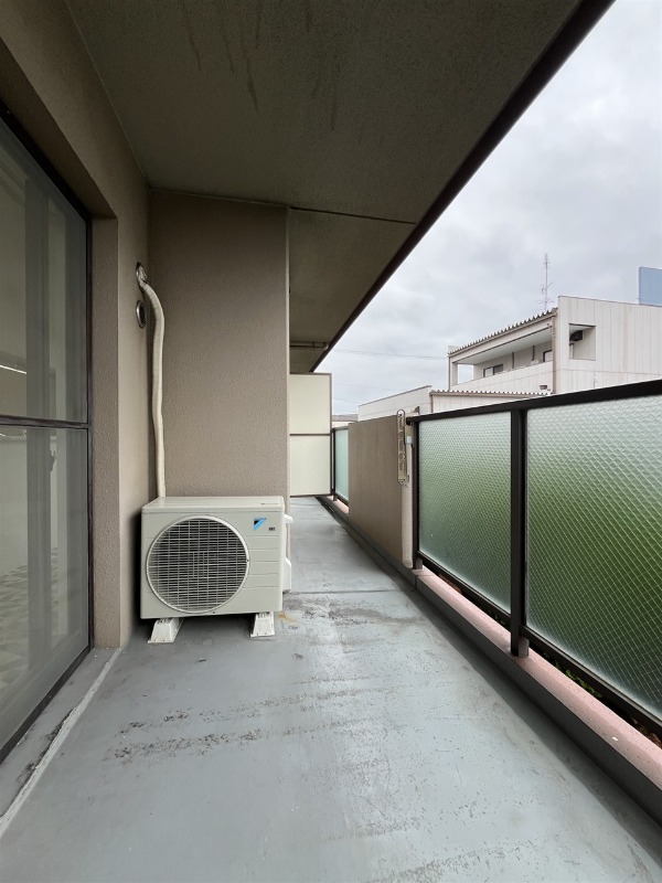 バルコニー　シューズボックス