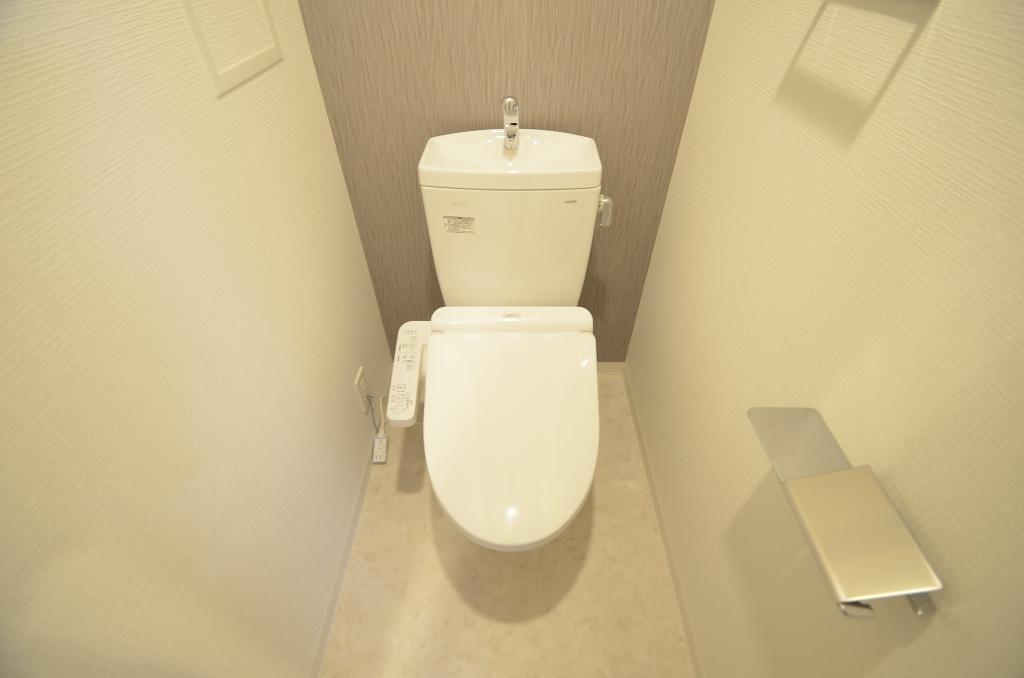 トイレ　シャワー付トイレ