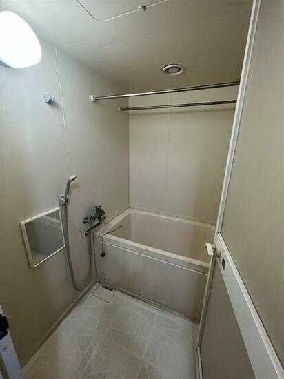 バス・シャワールーム　※別部屋参考写真です