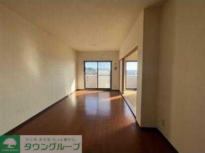 居室・リビング　※別部屋参考写真です