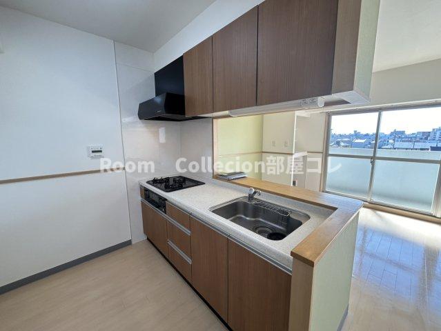 キッチン　※同物件他部屋写真 反転の場合有