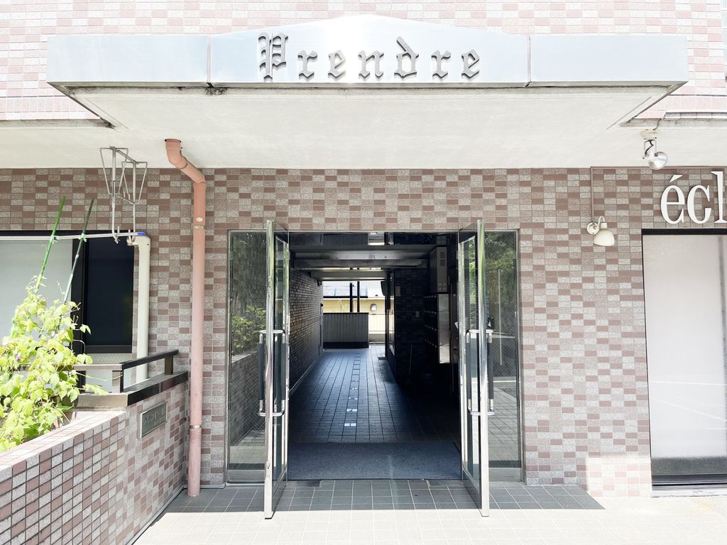 エントランス　★お部屋探しは株式会社タウンハウジング東京まで★