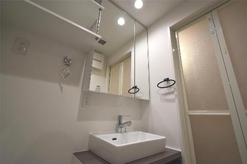 アルカディア茨木末広町　洗面設備　洗面