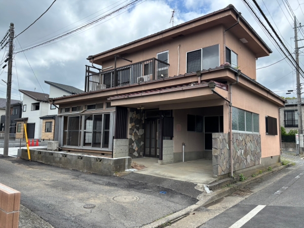 建物外観　南向きの日当たり良好な物件です。