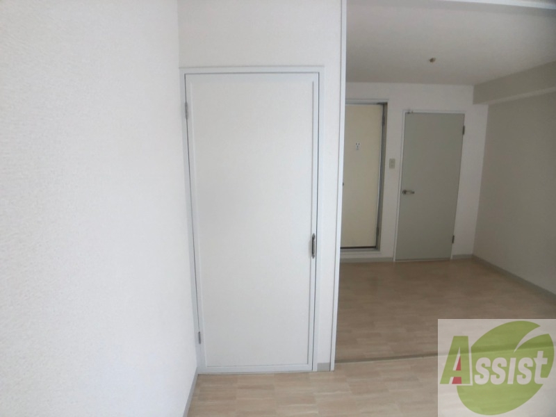 収納　寝室の収納です。部屋がすっきり片付きます。