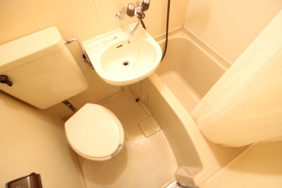 バス・シャワールーム　※別号室の写真です