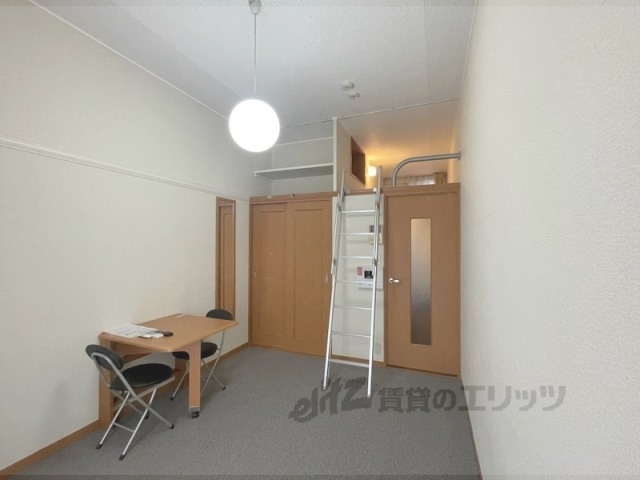 居室・リビング　洋室