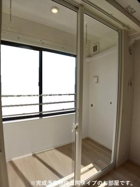 バルコニー　同仕様　同施工会社　サンルーム