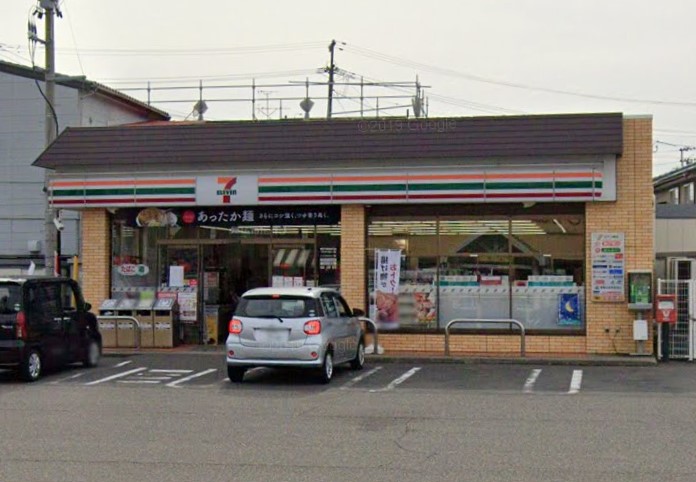 コンビニ　セブンイレブン 新潟幸栄店（コンビニ）まで818m