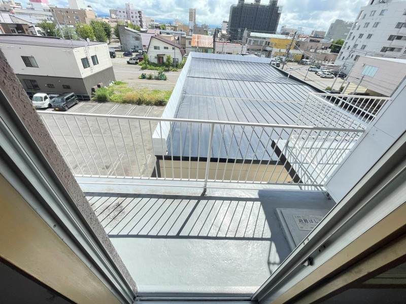 バルコニー　バルコニー