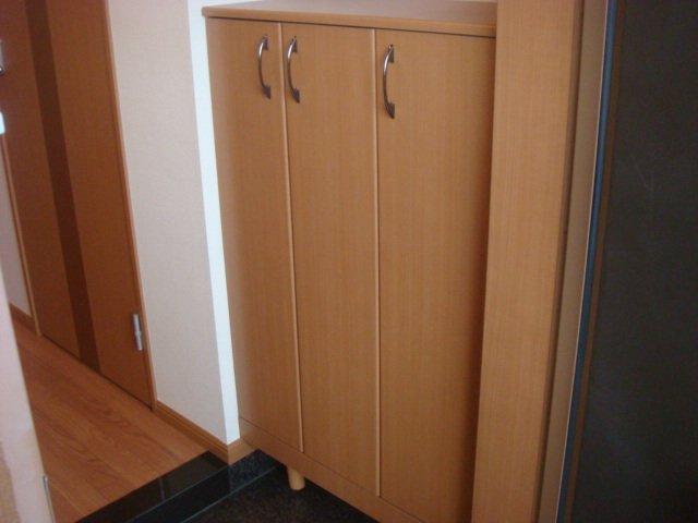 玄関　下駄箱