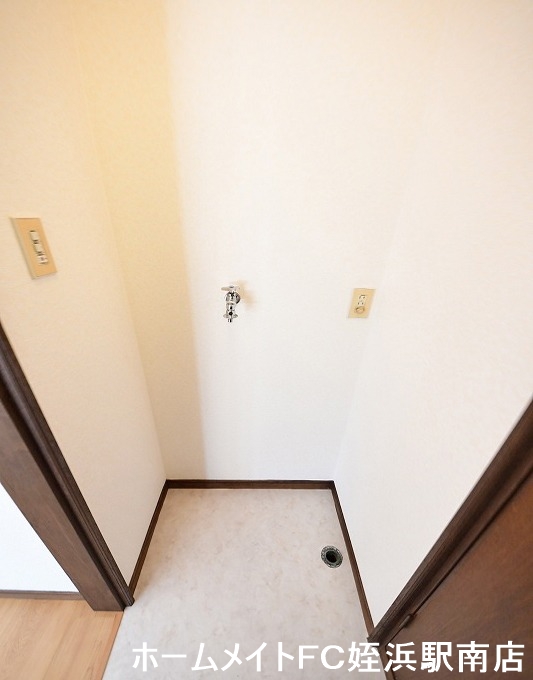洗面設備　★洗濯置き場は室内にあります★参考写真