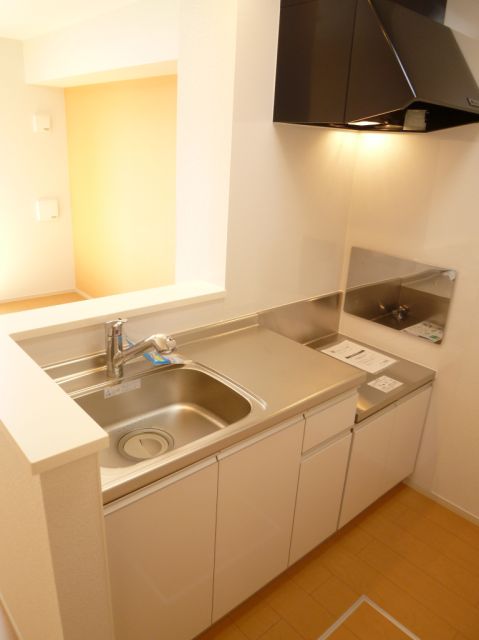 キッチン　ゆったり広々使えるキッチンです。