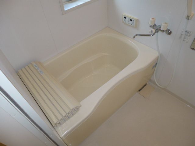 バス・シャワールーム　追い焚きバス