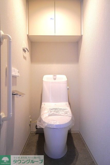 トイレ　※写真は同タイプ住戸です。