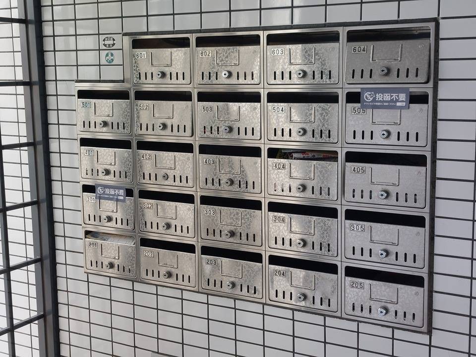 エントランス　メールBOX