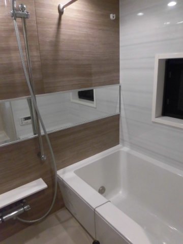 バス・シャワールーム　お風呂です