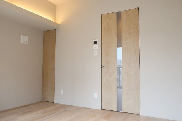 その他　明るい洋室です