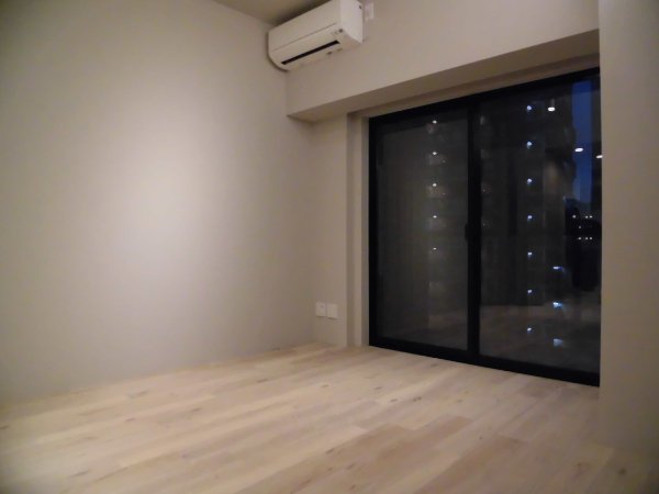 居室・リビング　コンパクトで使いやすい洋室です