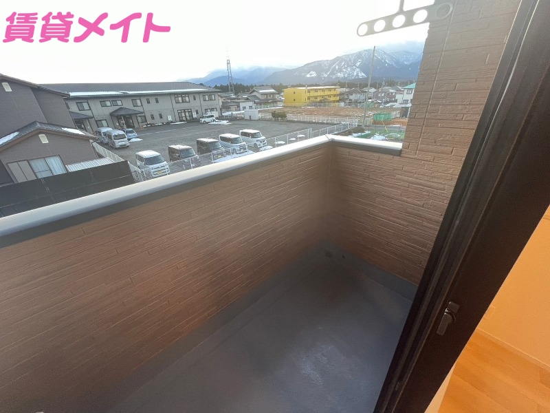 バルコニー　同型参考写真