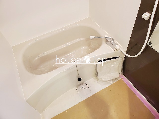 バス・シャワールーム　ゆったりと入浴出来る浴槽