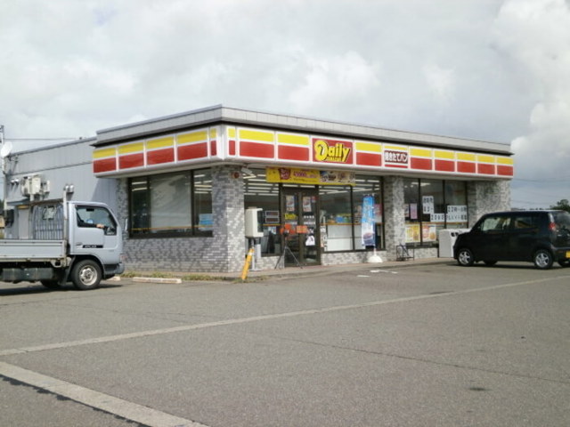 コンビニ　デイリーヤマザキ小千谷桜町店（コンビニ）まで160m