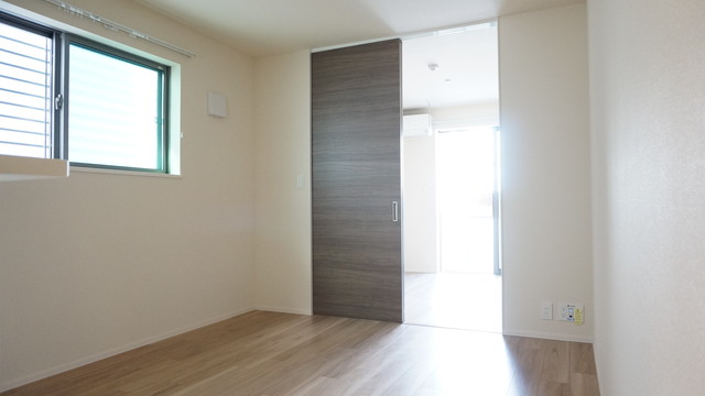 居室・リビング　広いリビングダイニングはゆったりくつろげる憩いの空間♪