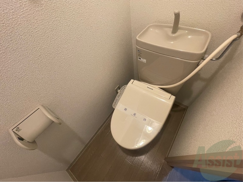 トイレ　トイレです。ウォシュレット付を探している方、おすすめです。