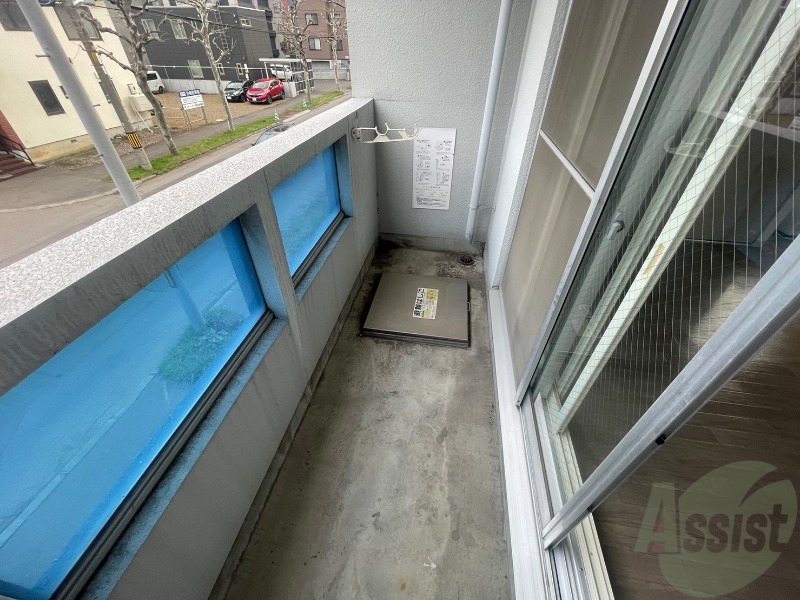 バルコニー　バルコニーが付いていますので一息ついてみてはいかがですか。