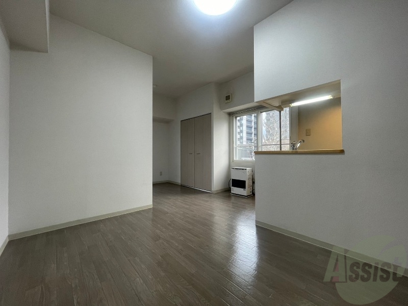 居室・リビング　広くてキレイなお部屋が広がっていて、充実した生活が送れそう。